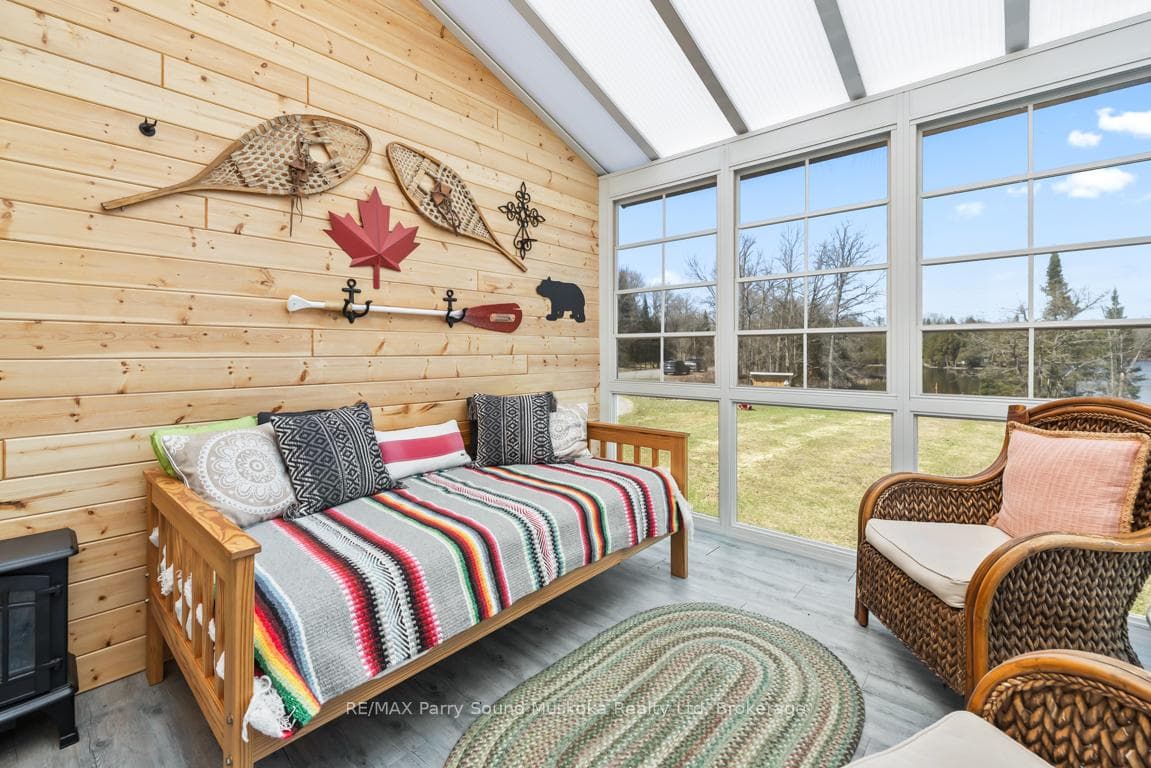 Muskoka/Sunroom