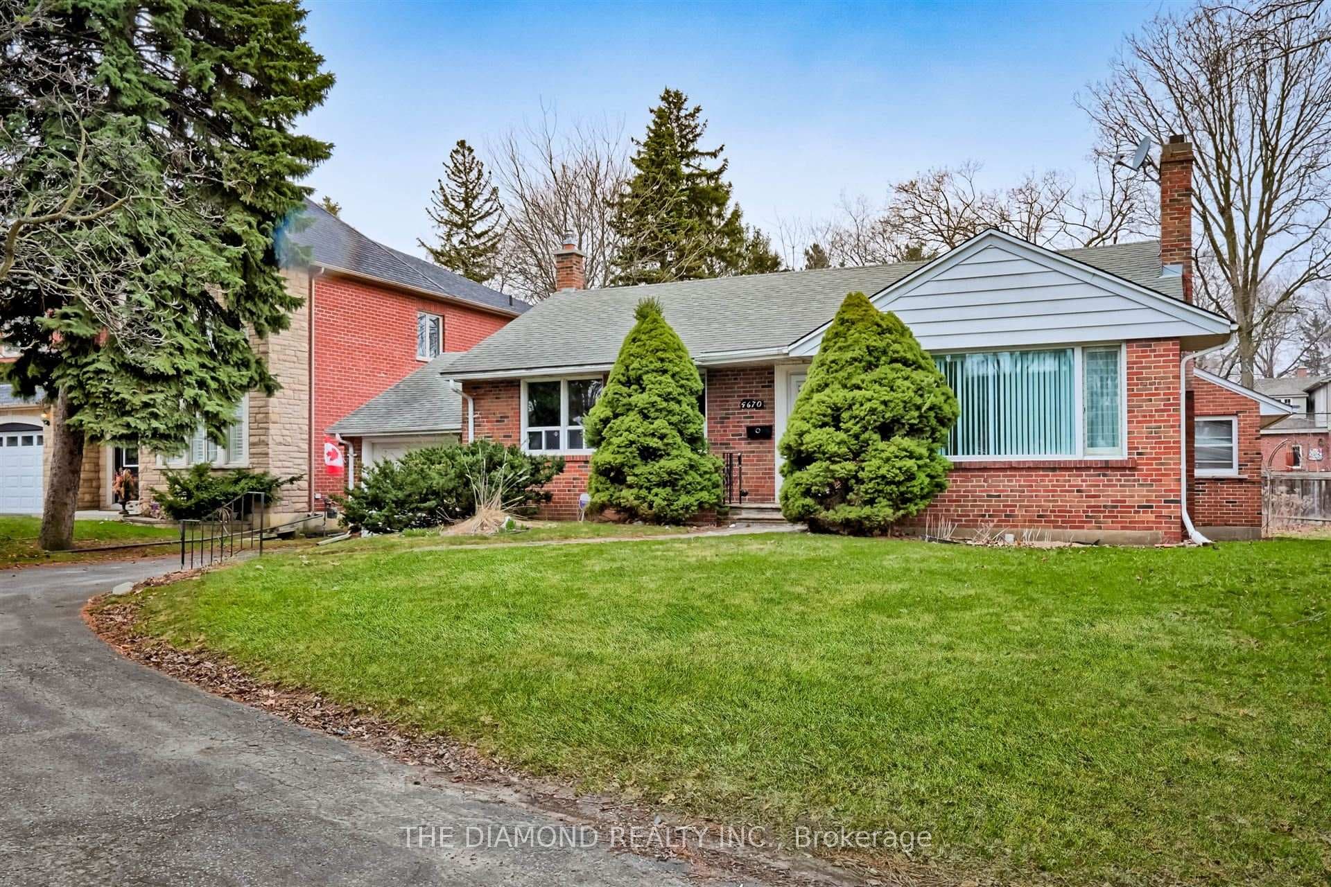 4670 Dundas Street photo 2