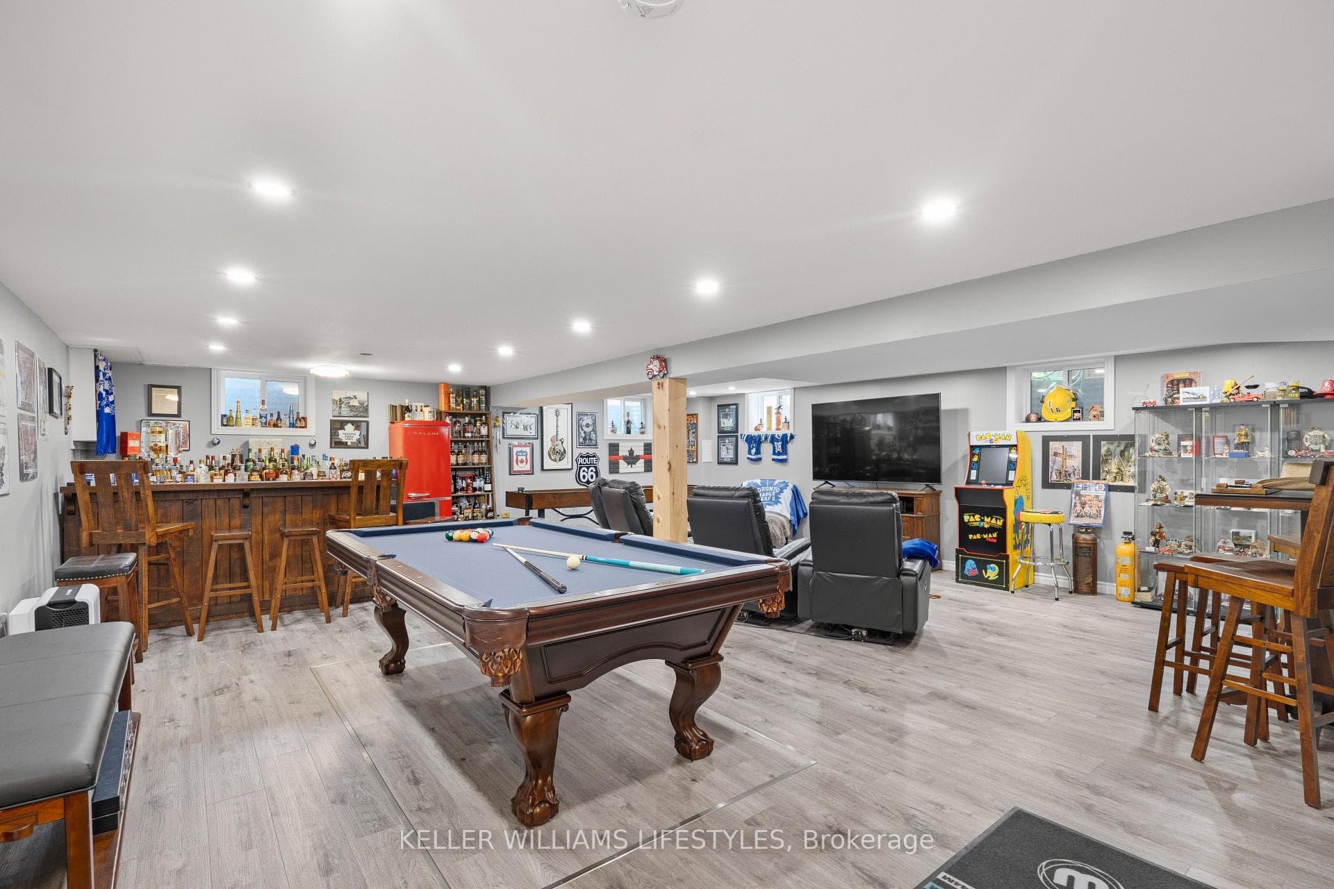 219 Dundas Street photo 28