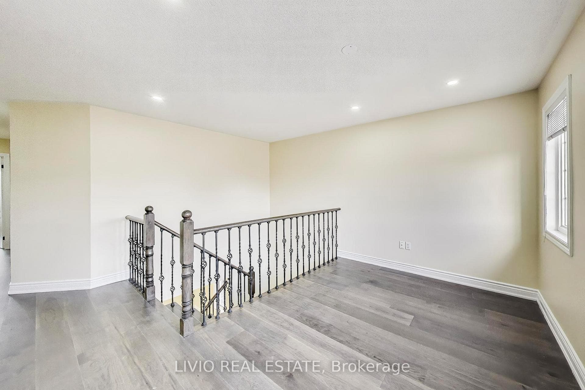 232 Thorndale Road photo 20