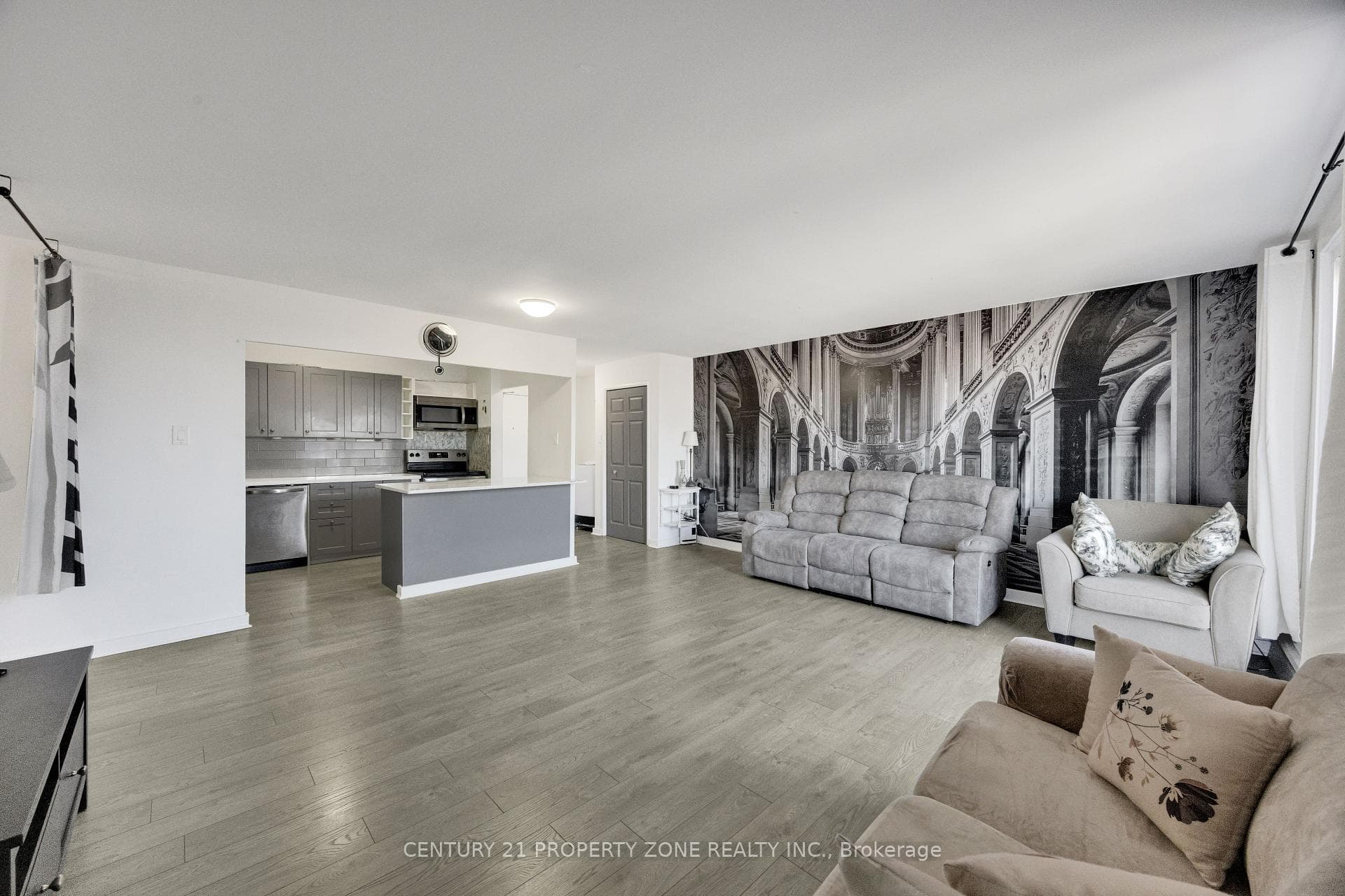 583 Mornington Avenue Unit 610 photo 9
