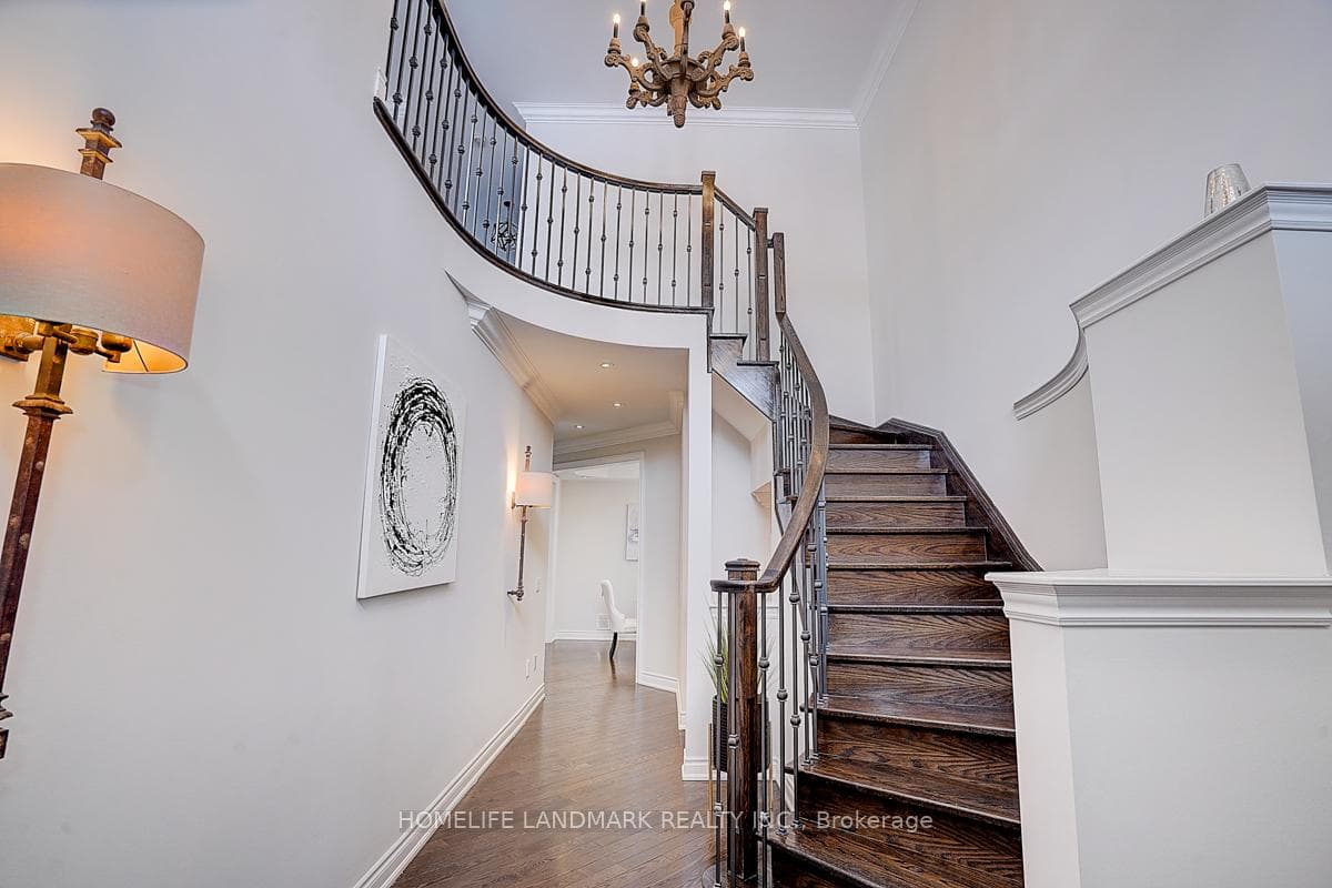 230 Aspenwood Drive photo 5