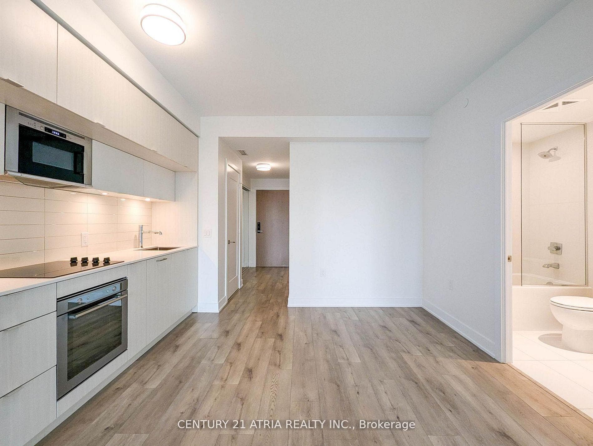 575 Bloor Street Unit 3001 photo 2