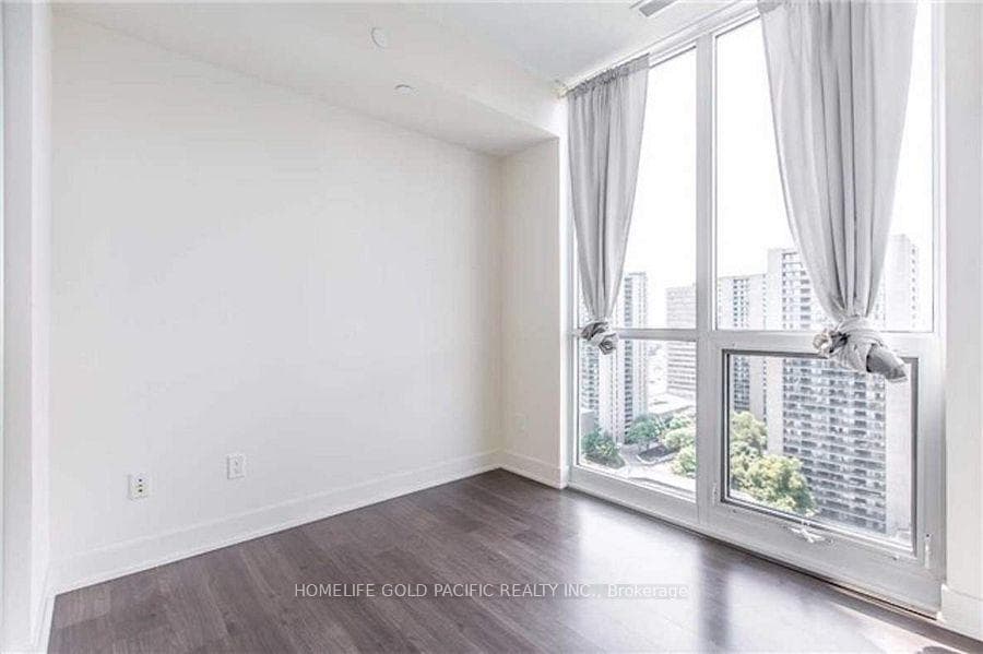 88 Sheppard Avenue Unit 2107 photo 9