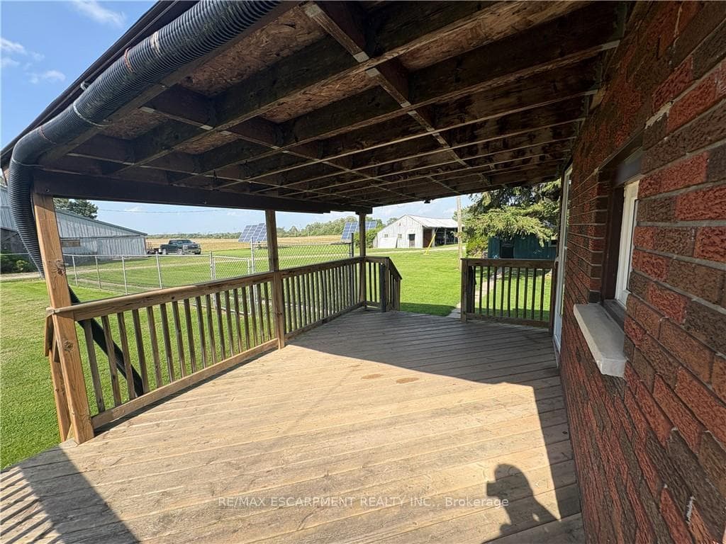 7358 Canborough Road photo 6