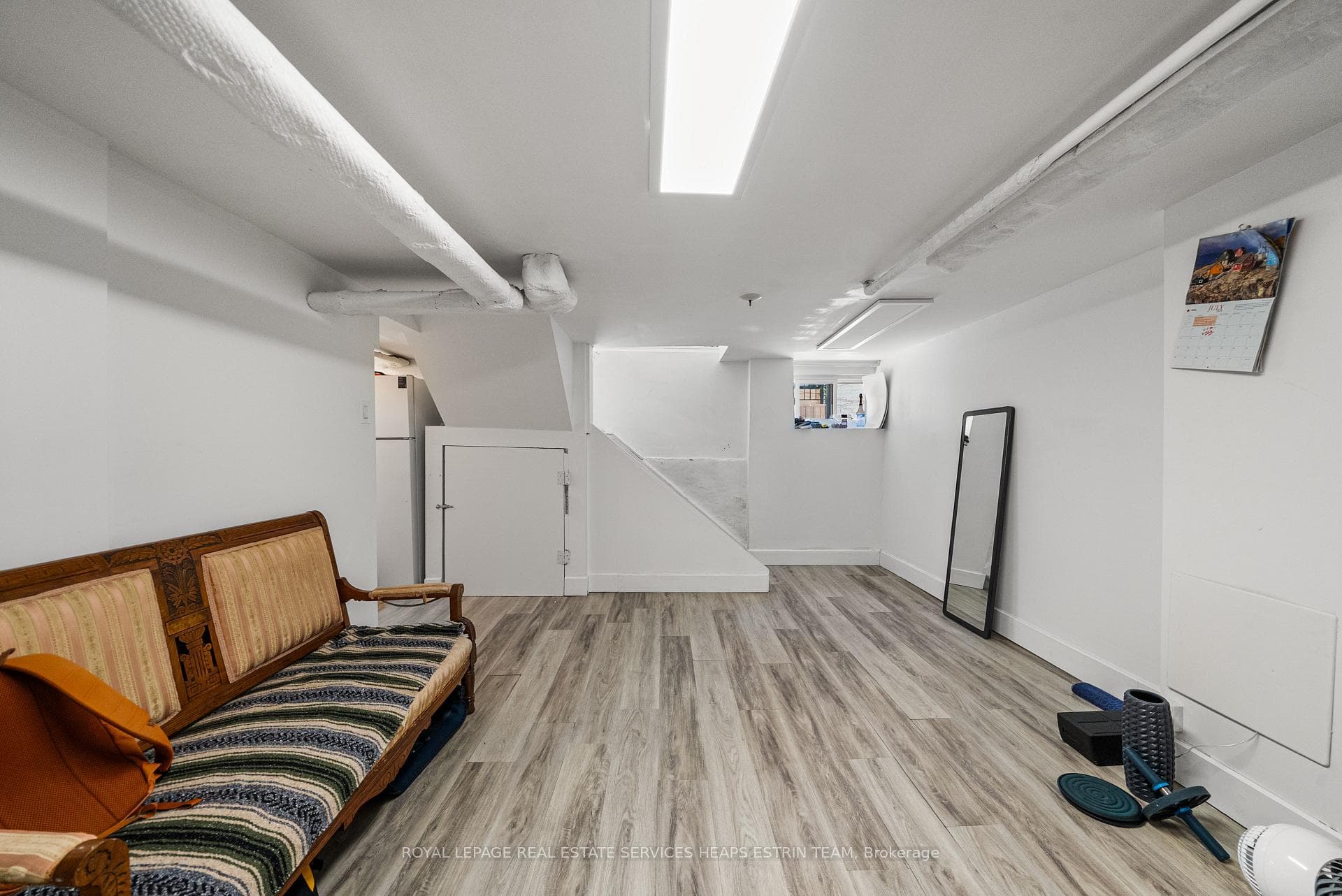 330 St Clair Avenue Unit Lower photo 3
