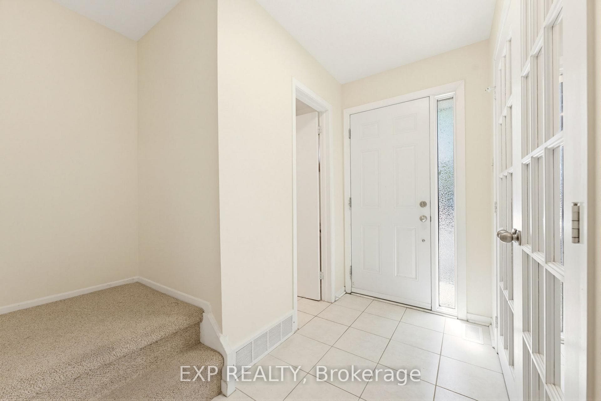 10 Fieldgate Drive Unit A photo 4
