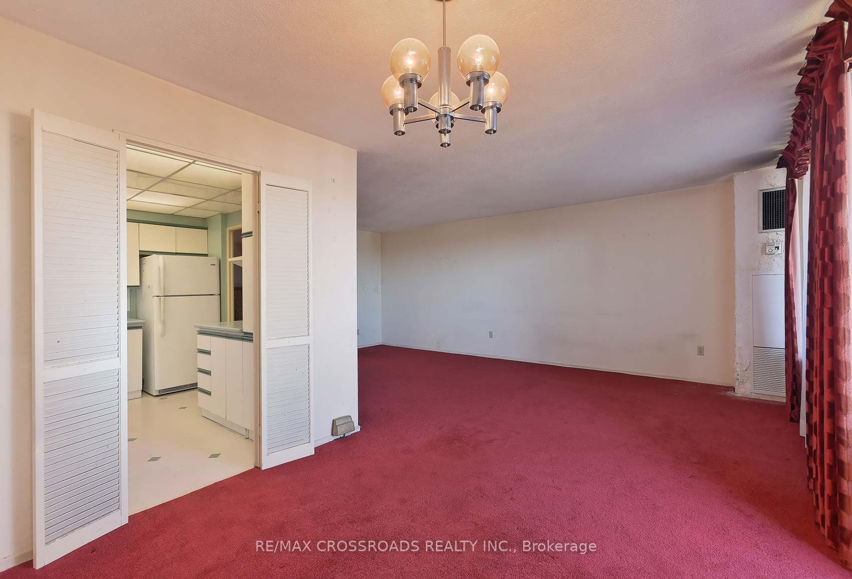 11 Wincott Drive Unit 1805 photo 8