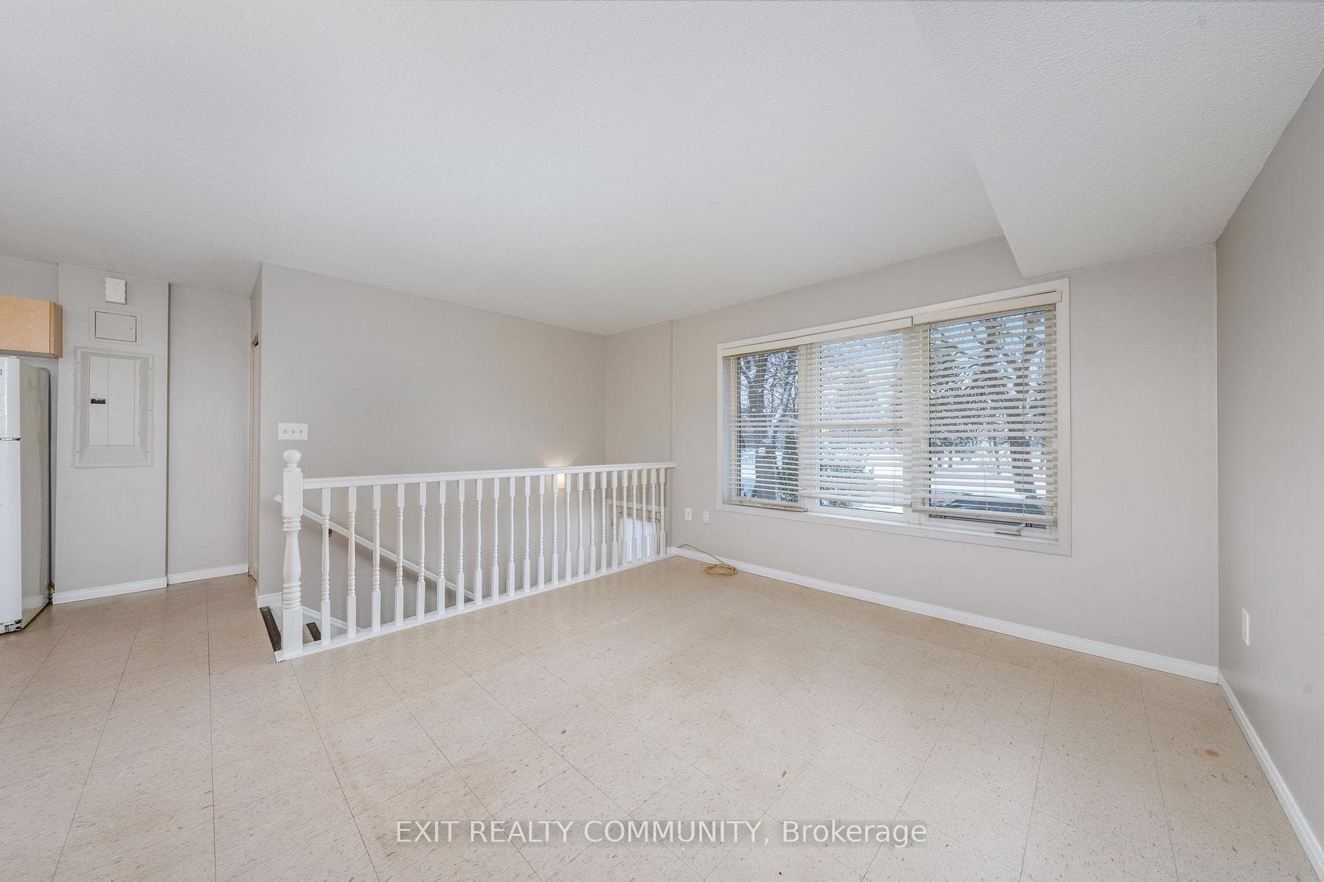208 Christina Street photo 11