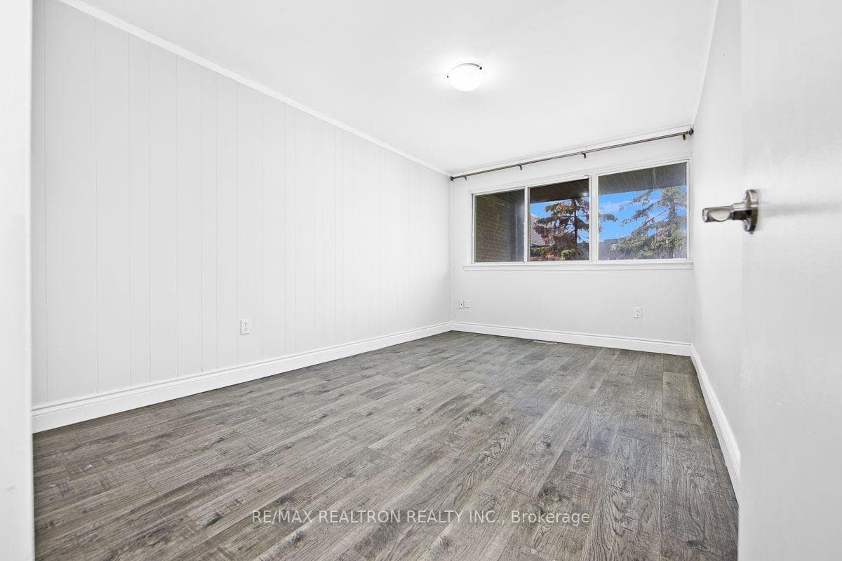 4001 Don Mills Road Unit 235 photo 16