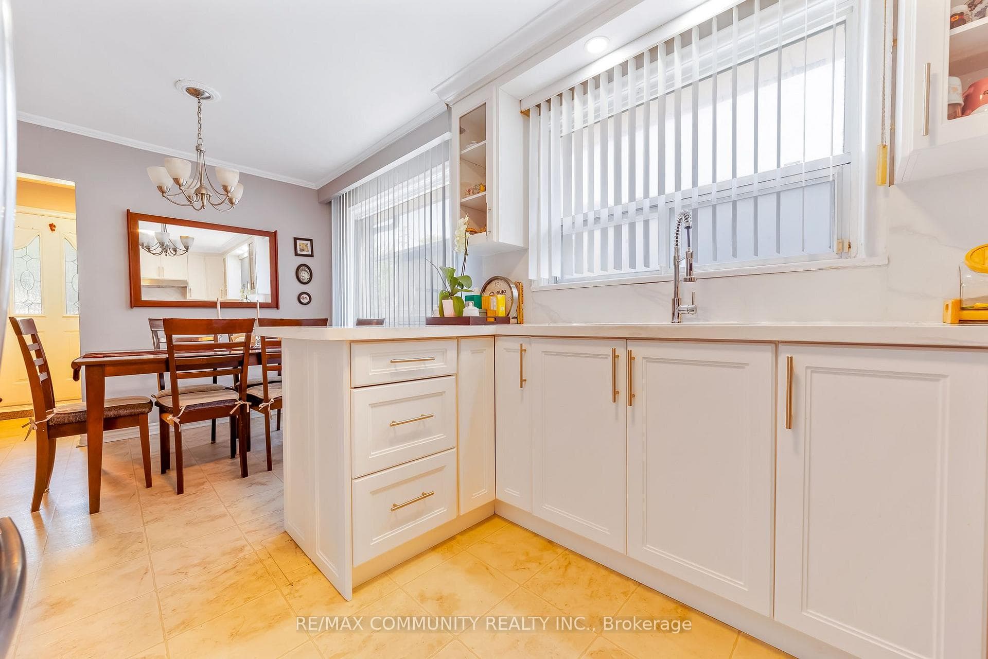764 Brimley Road photo 15