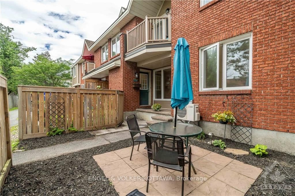 1768 MARSALA Crescent Unit 110 photo 2