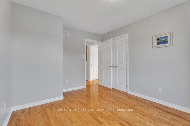 97 McTaggart Court photo 29