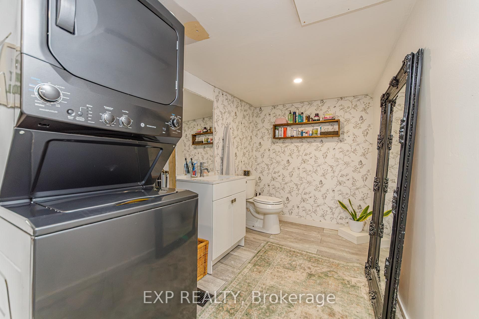 22 St Johns Way photo 14