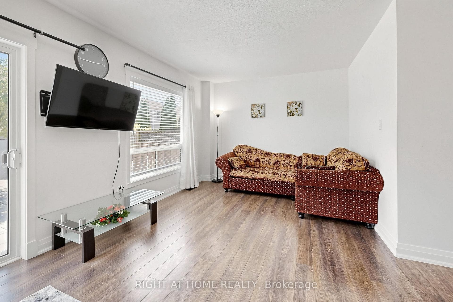 7 Macmillan Avenue photo 7