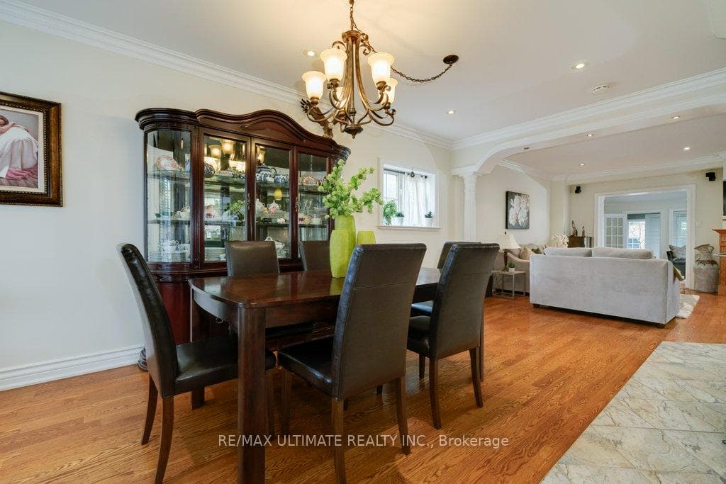 62 Schell Avenue photo 4