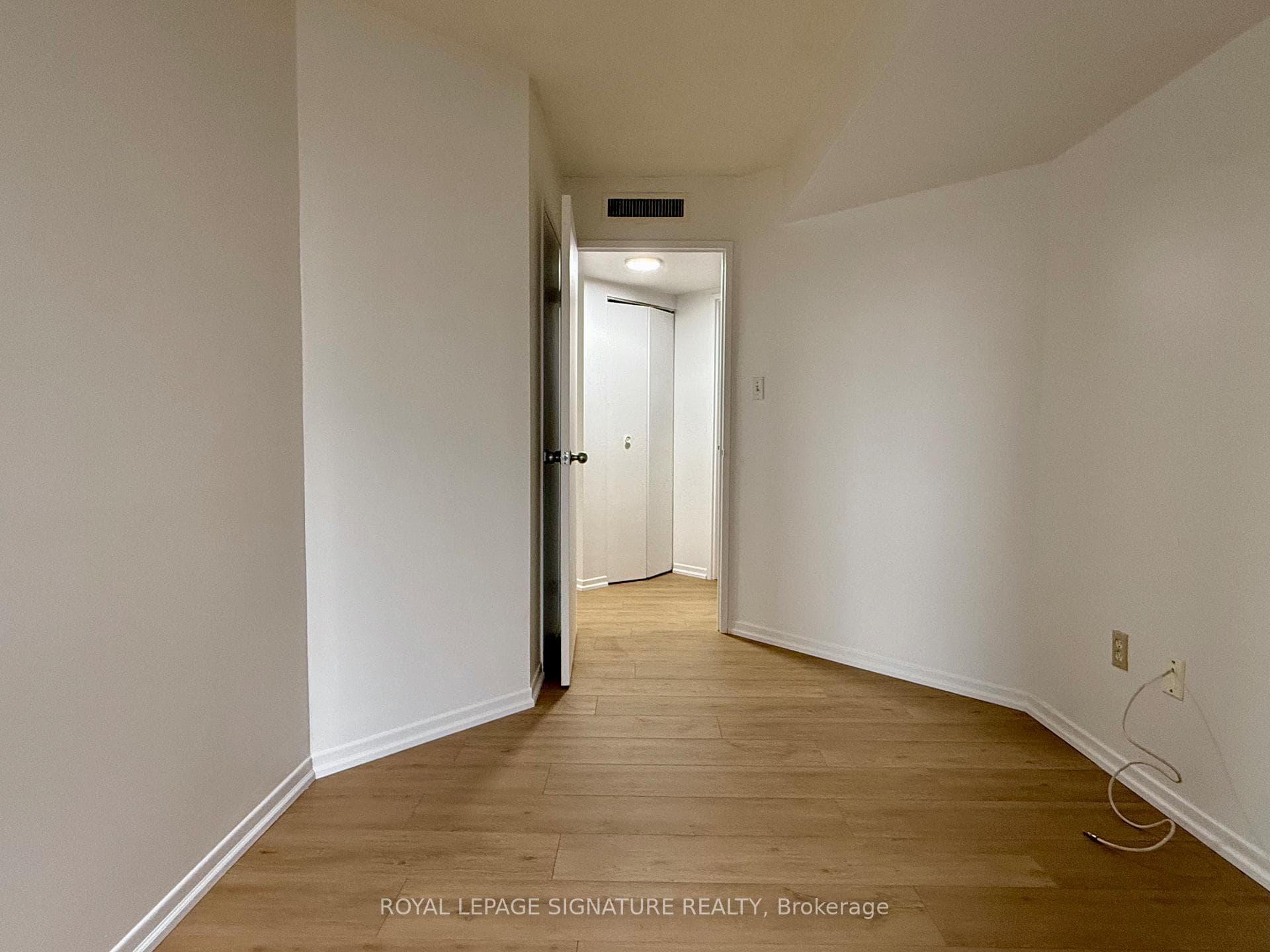 1001 Bay Street Unit 2807 photo 14