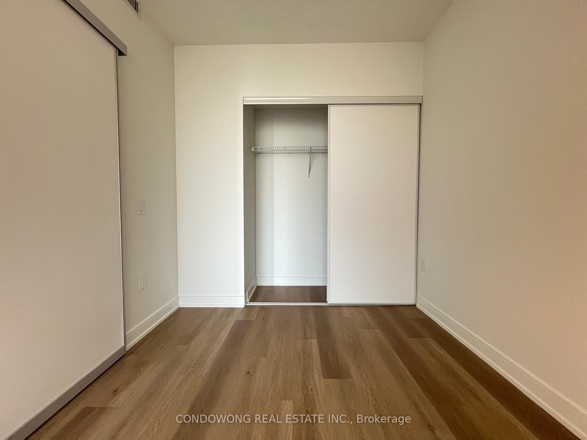 3009 Novar Road Unit 528 photo 6