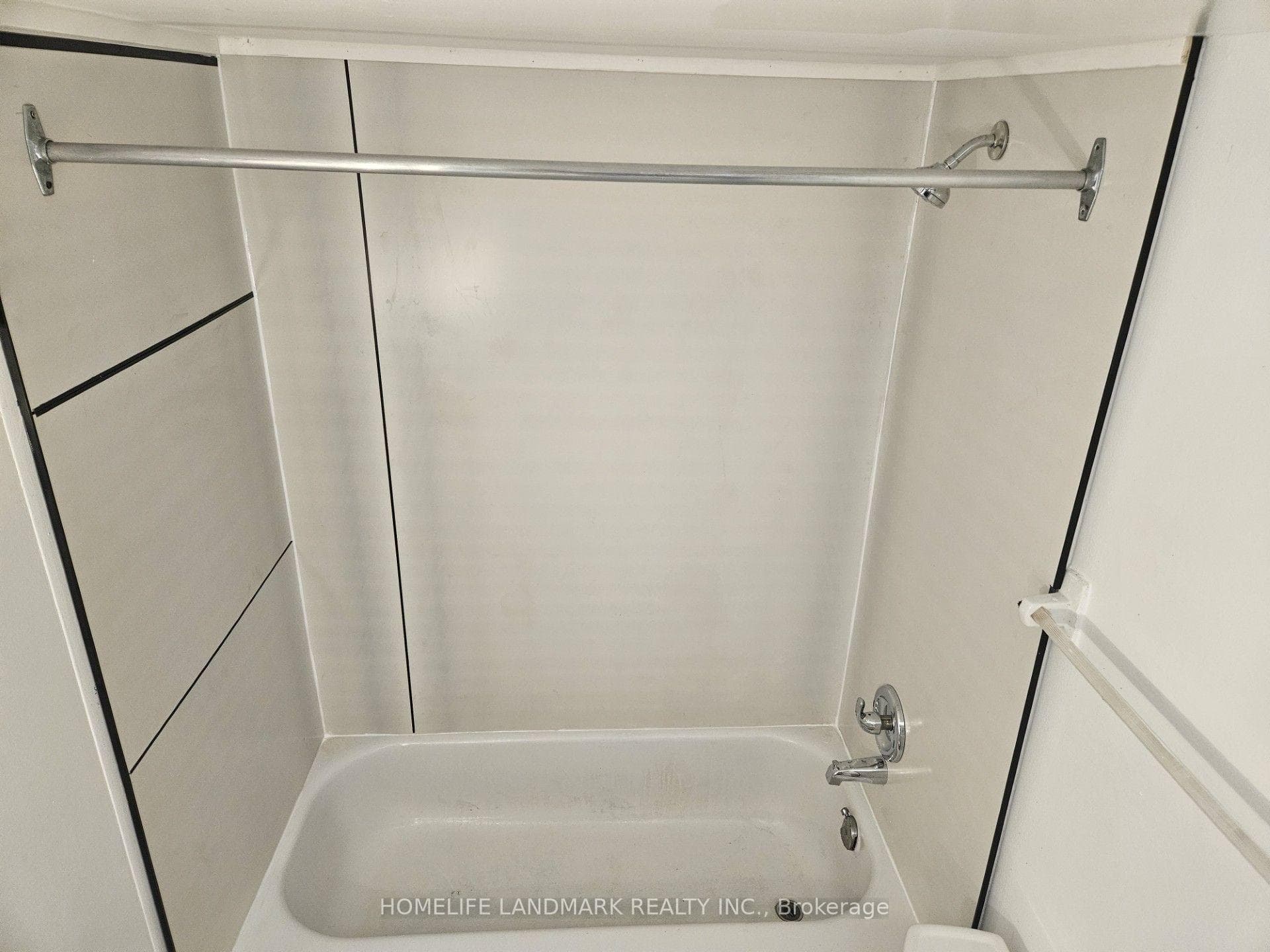 2460 Eglinton Avenue Unit 901 photo 9