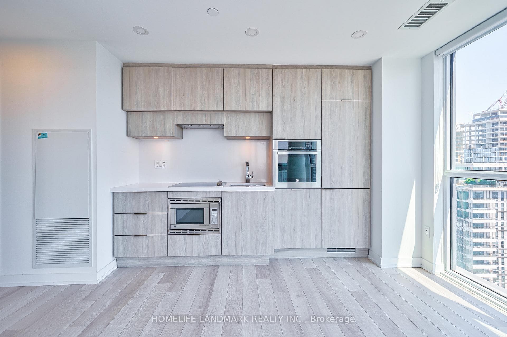 39 Roehampton Avenue Unit 2903 photo 7