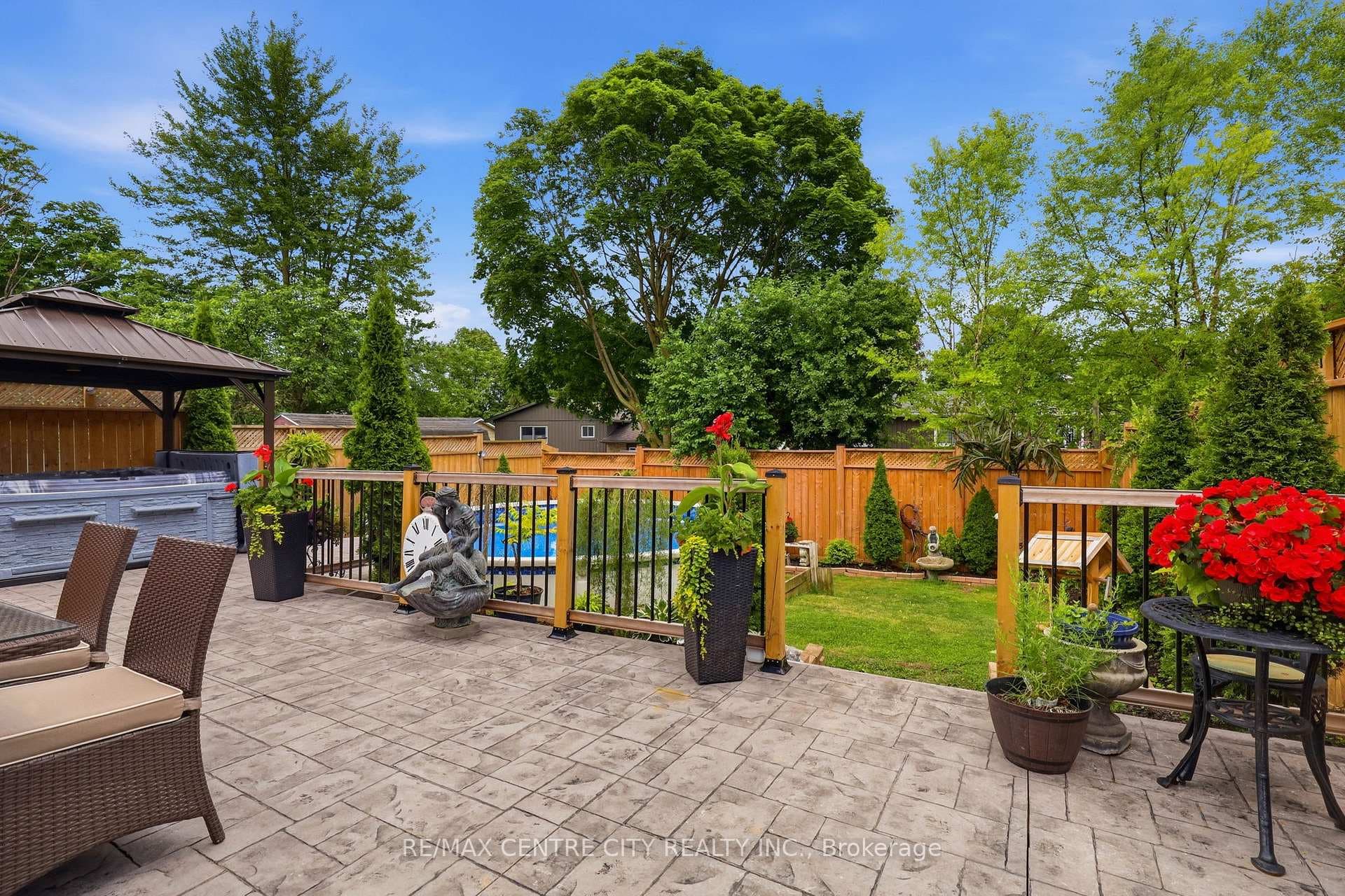 419 Ferndale Avenue photo 36