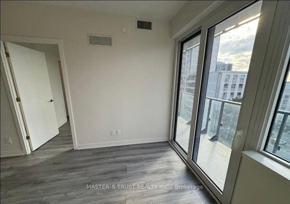 15 Ellerslie Avenue Unit 2907 photo 4