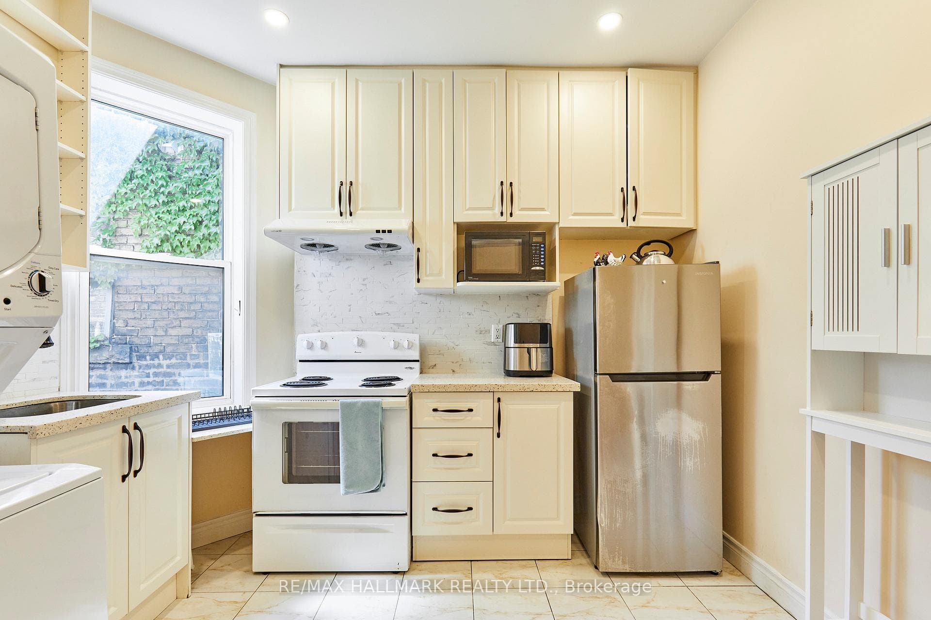 95 Wolseley Street photo 22