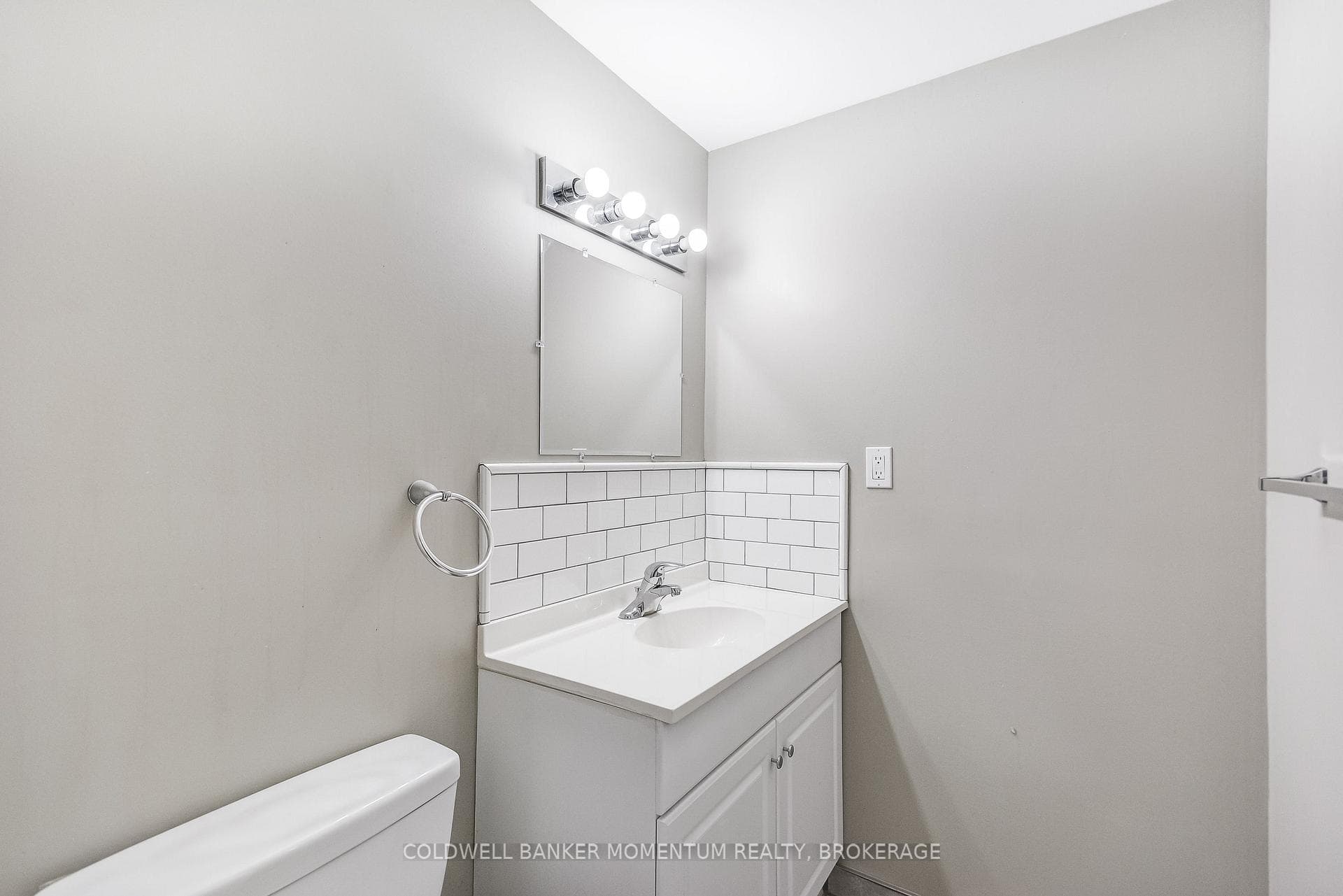 6 Conroy Crescent photo 25