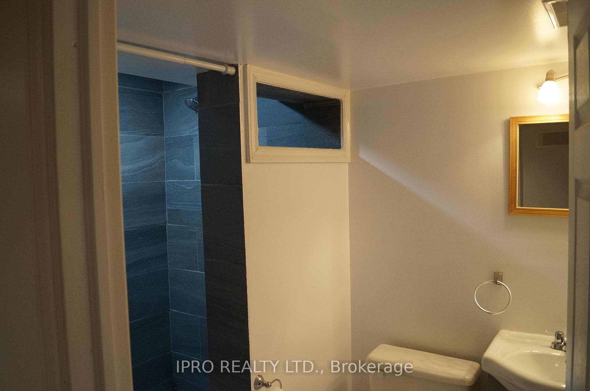 14 Archer Way photo 16