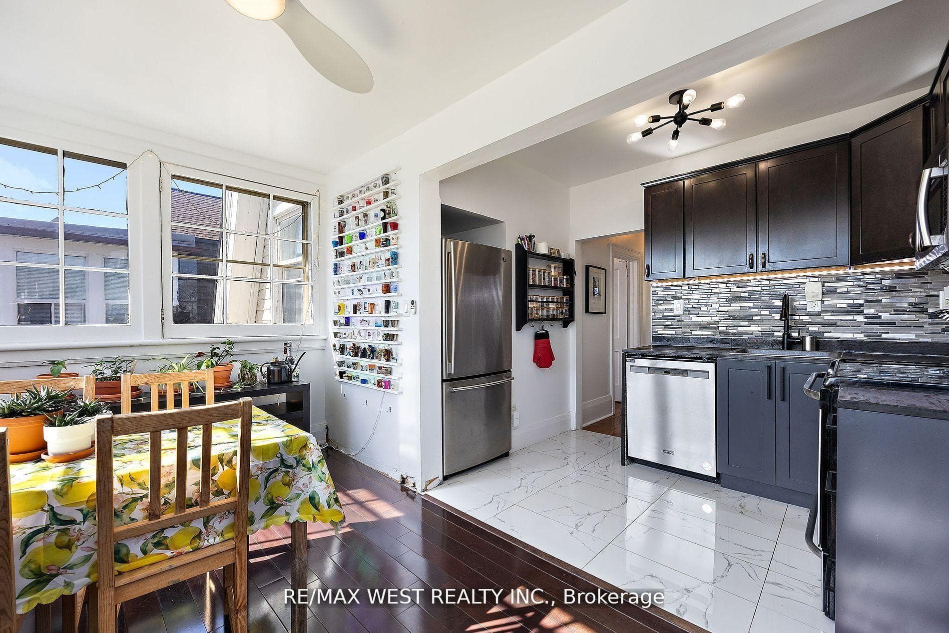 76 Rosemount Avenue photo 11