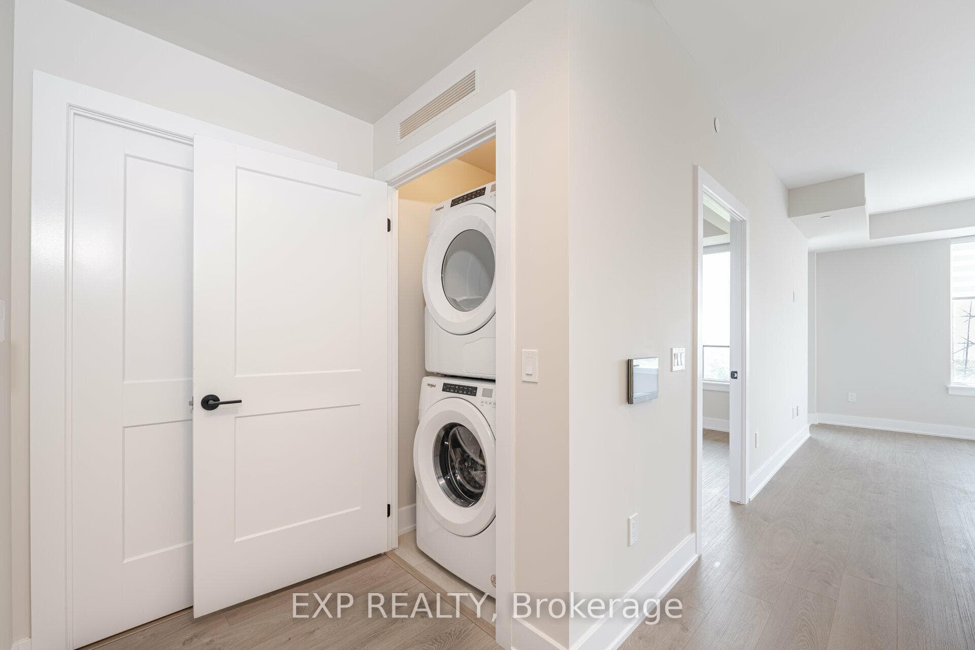 3220 William Coltson Avenue Unit 1109 photo 24