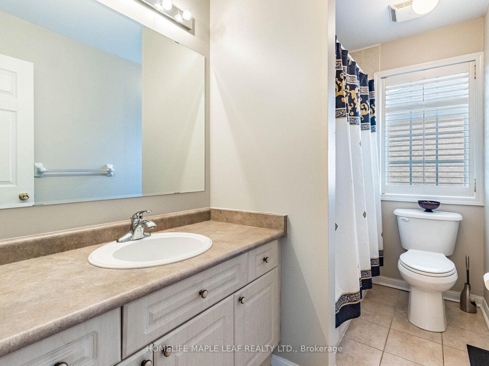 189 Treeline Boulevard photo 26
