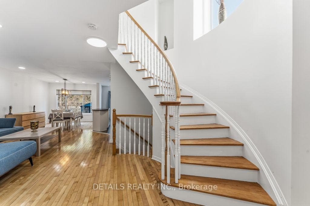 8 Wimbledon Way photo 8