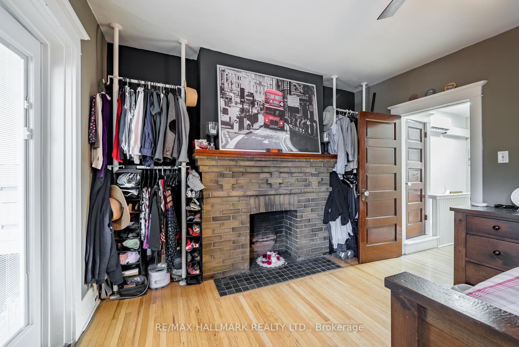 136 Monarch Park Avenue photo 15