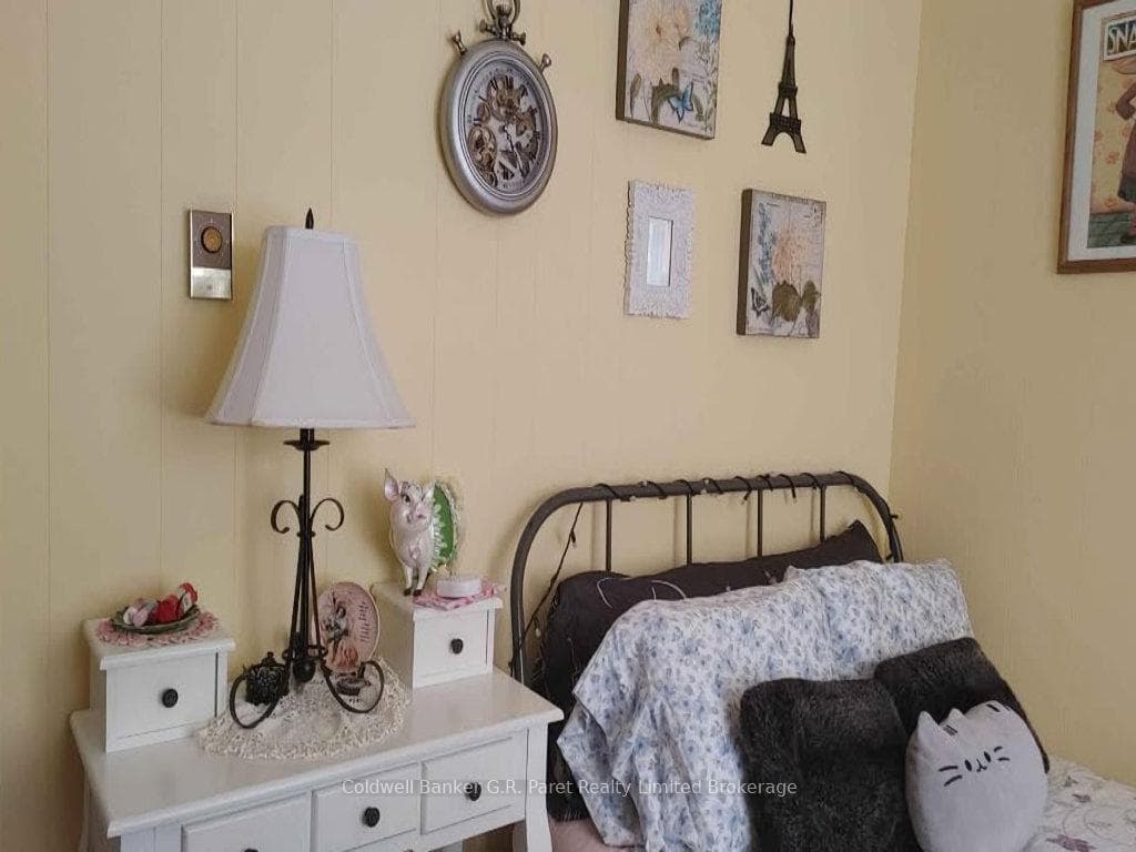 One Bedroom - Bedroom 1(#91)