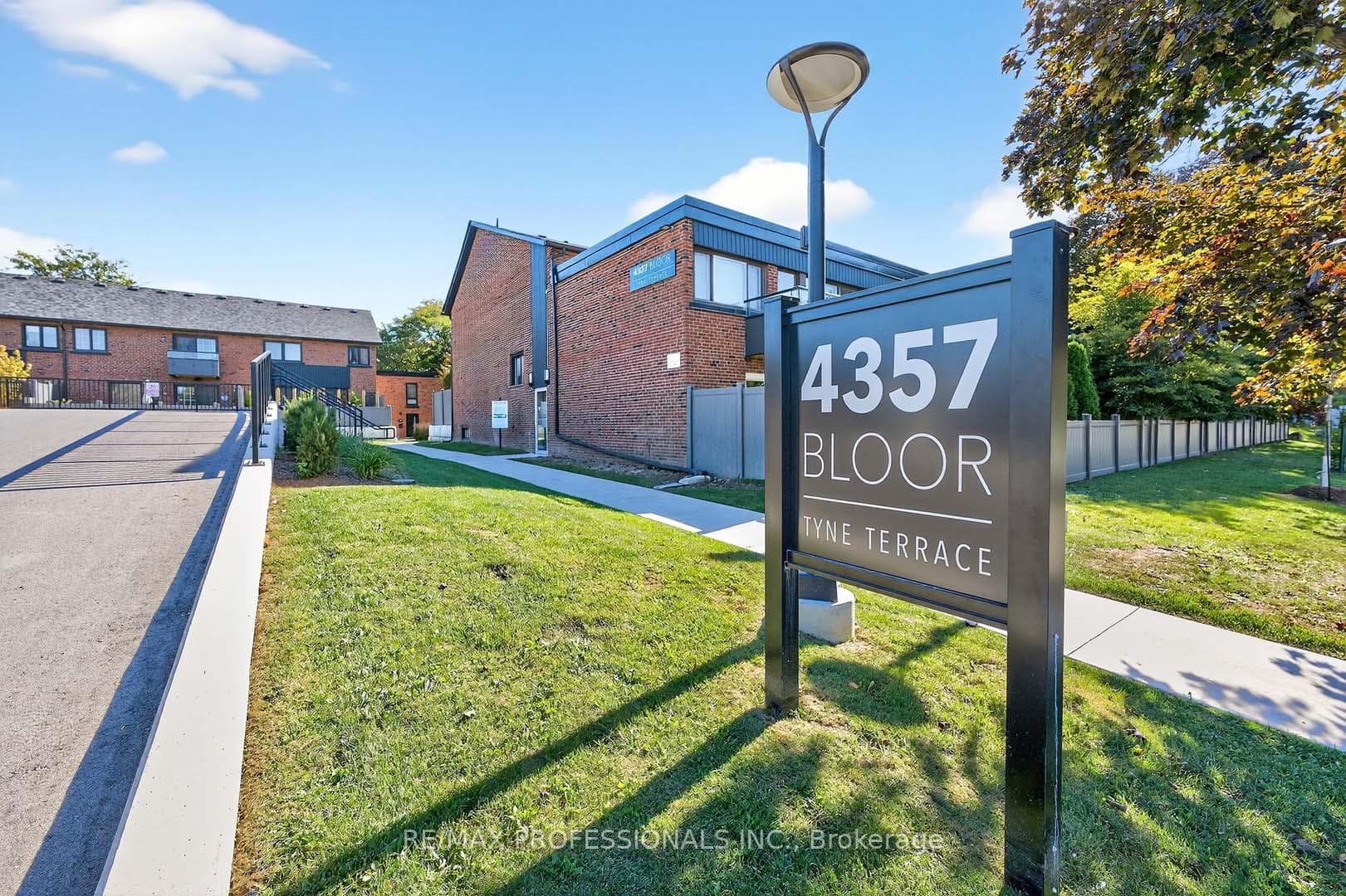 4357 Bloor Street Unit 1 photo 2