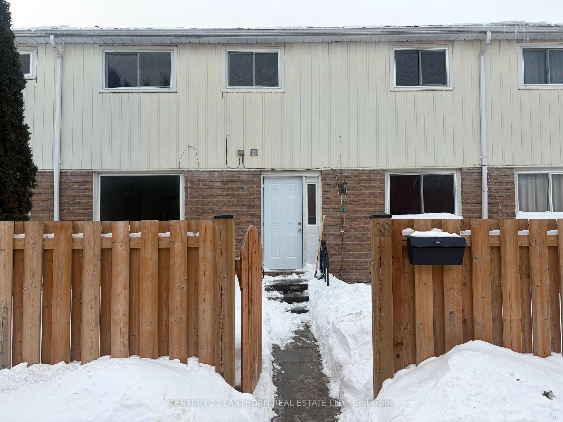 19 Tracey Park Drive Unit 38 photo 1