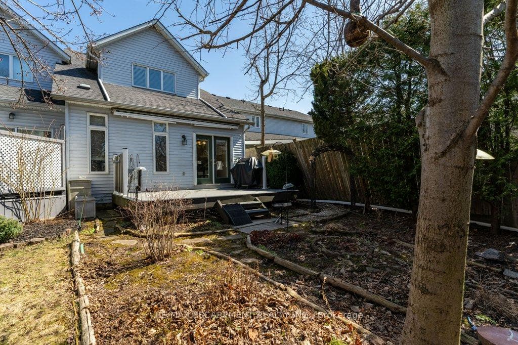 68 Morrison Crescent photo 41
