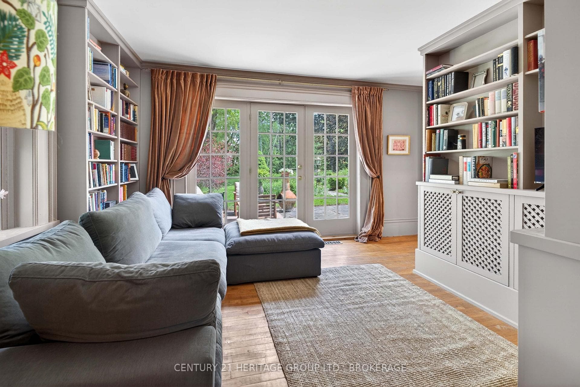136 Old Danforth Road photo 29