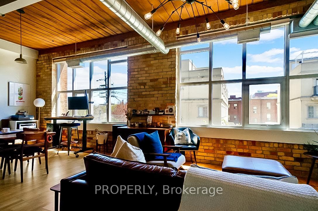 955 Queen Street Unit 315 photo 8
