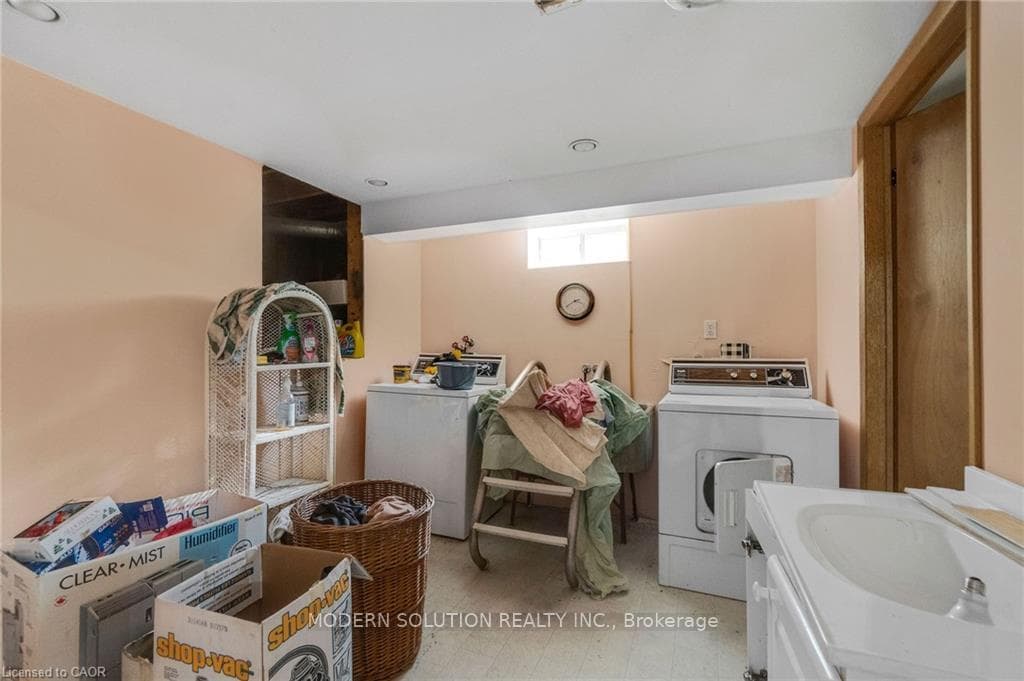 108 Fassett Court photo 25