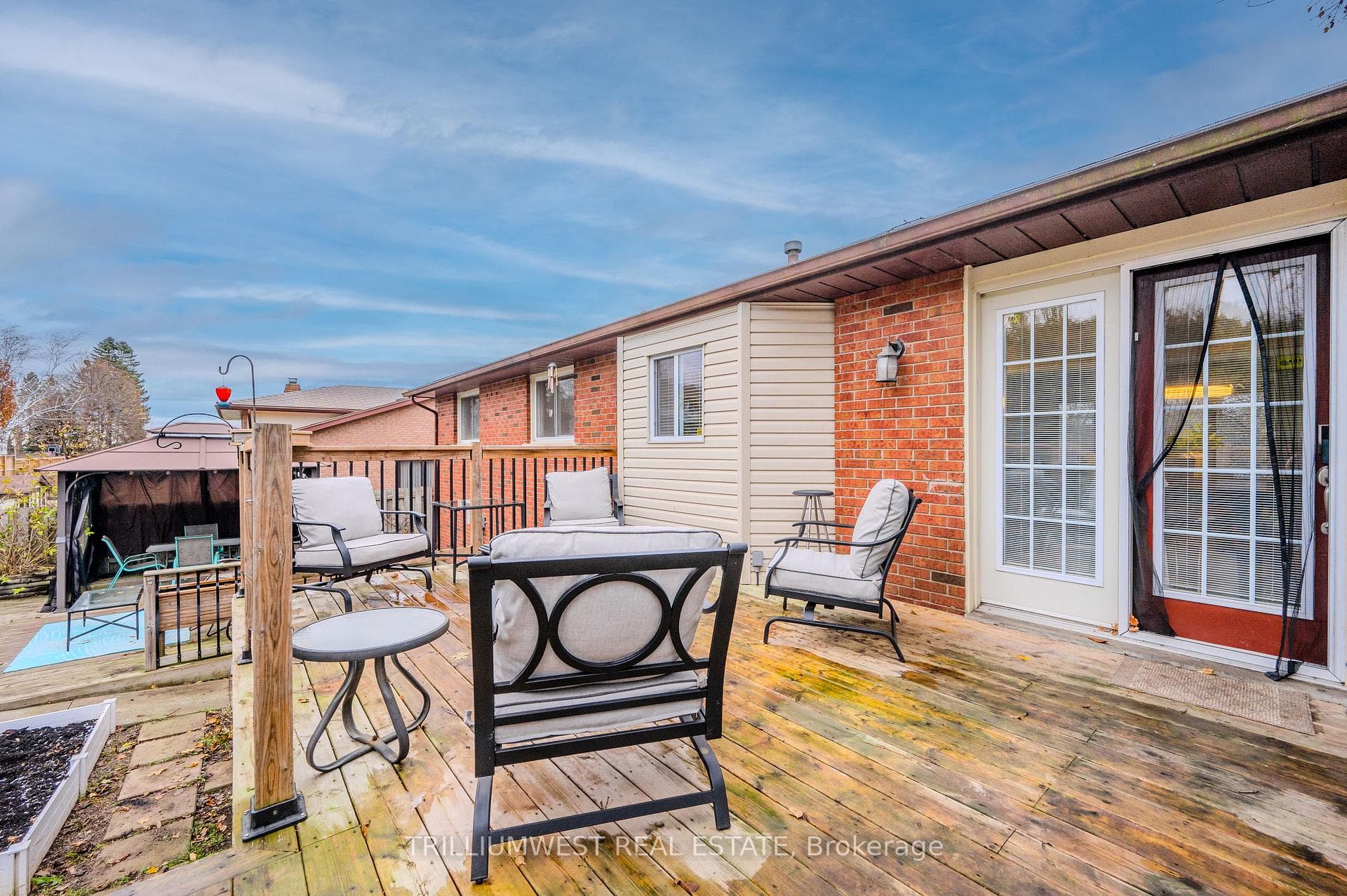 106 Keewatin Avenue photo 27