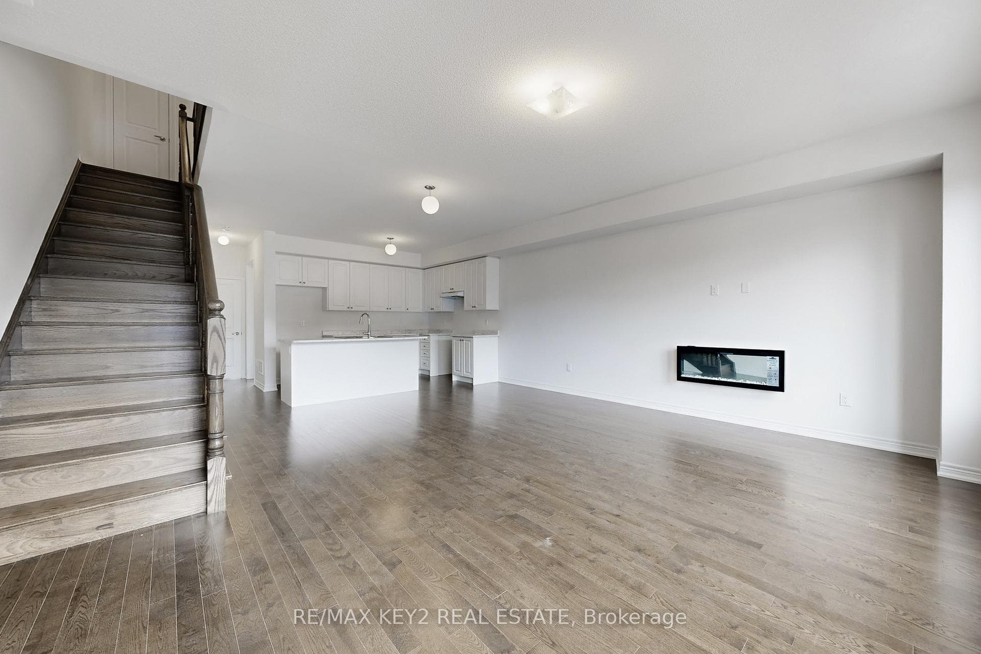 2929 Starlight Drive photo 3