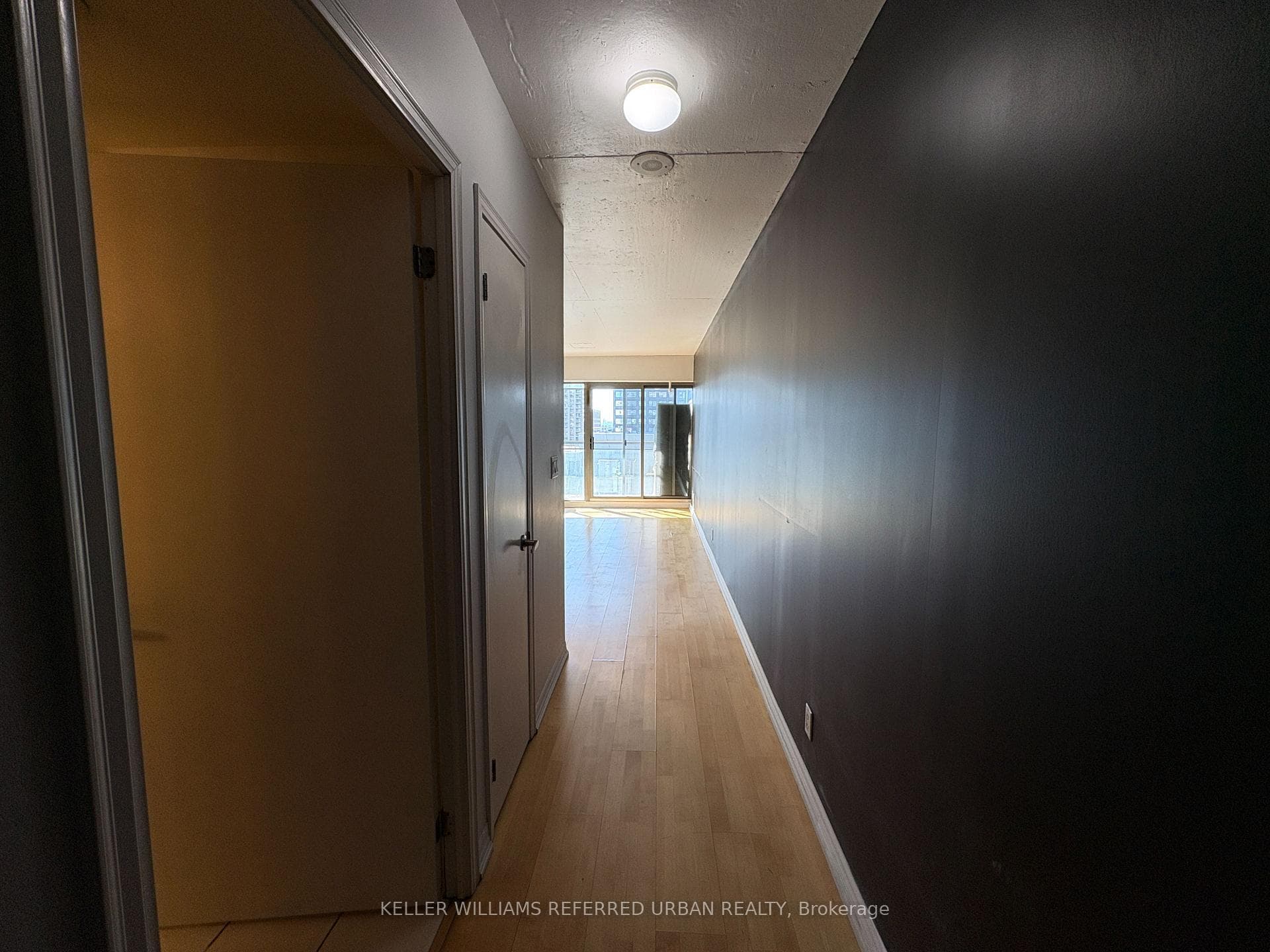 22 Wellesley Street Unit 1704 photo 5