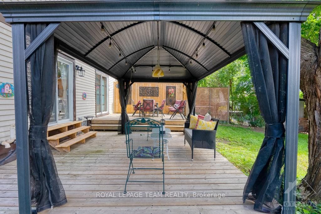 51 CASTLEFRANK Road photo 21
