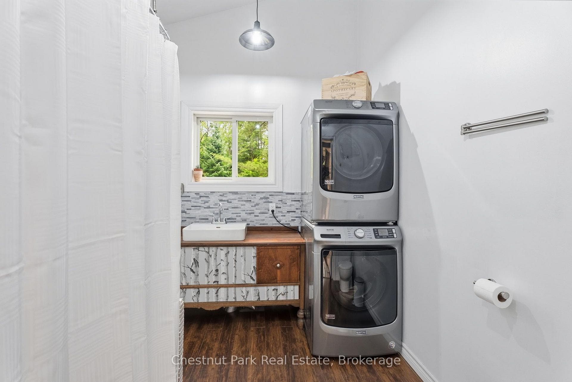 2nd floor bathroom & laundry & bathtub