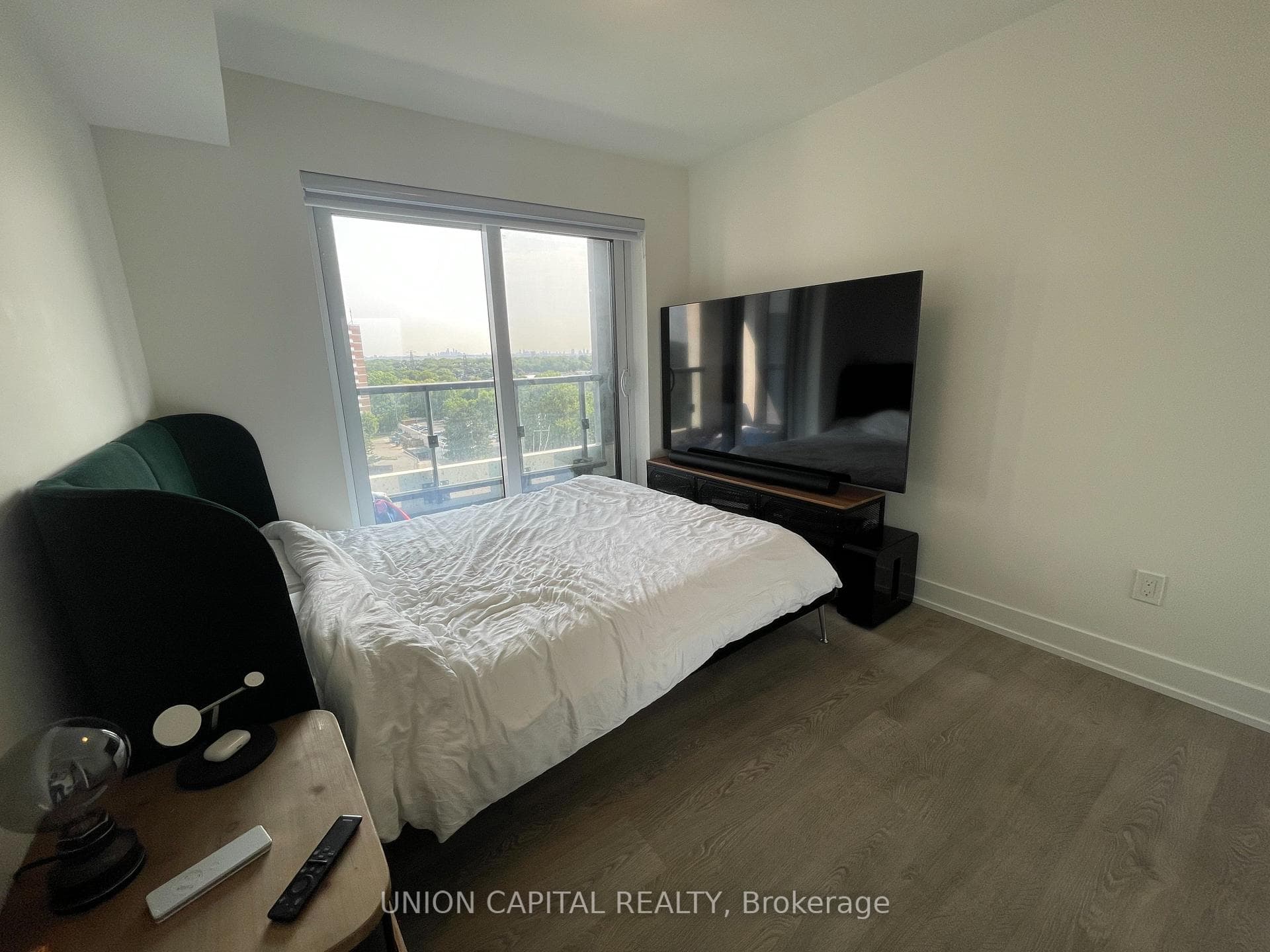5 Mabelle Avenue Unit 835 photo 12