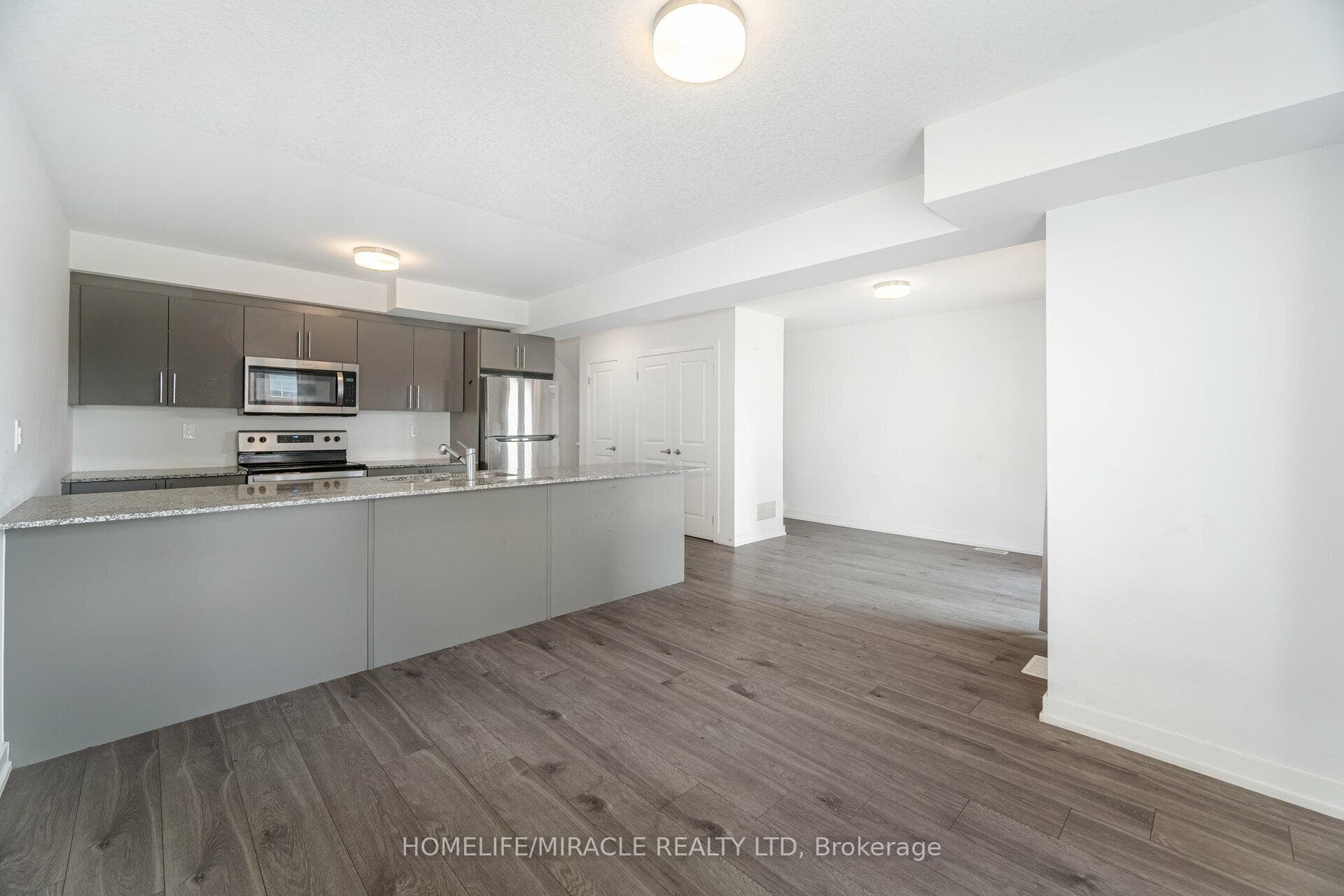 229 West oak Trail photo 18