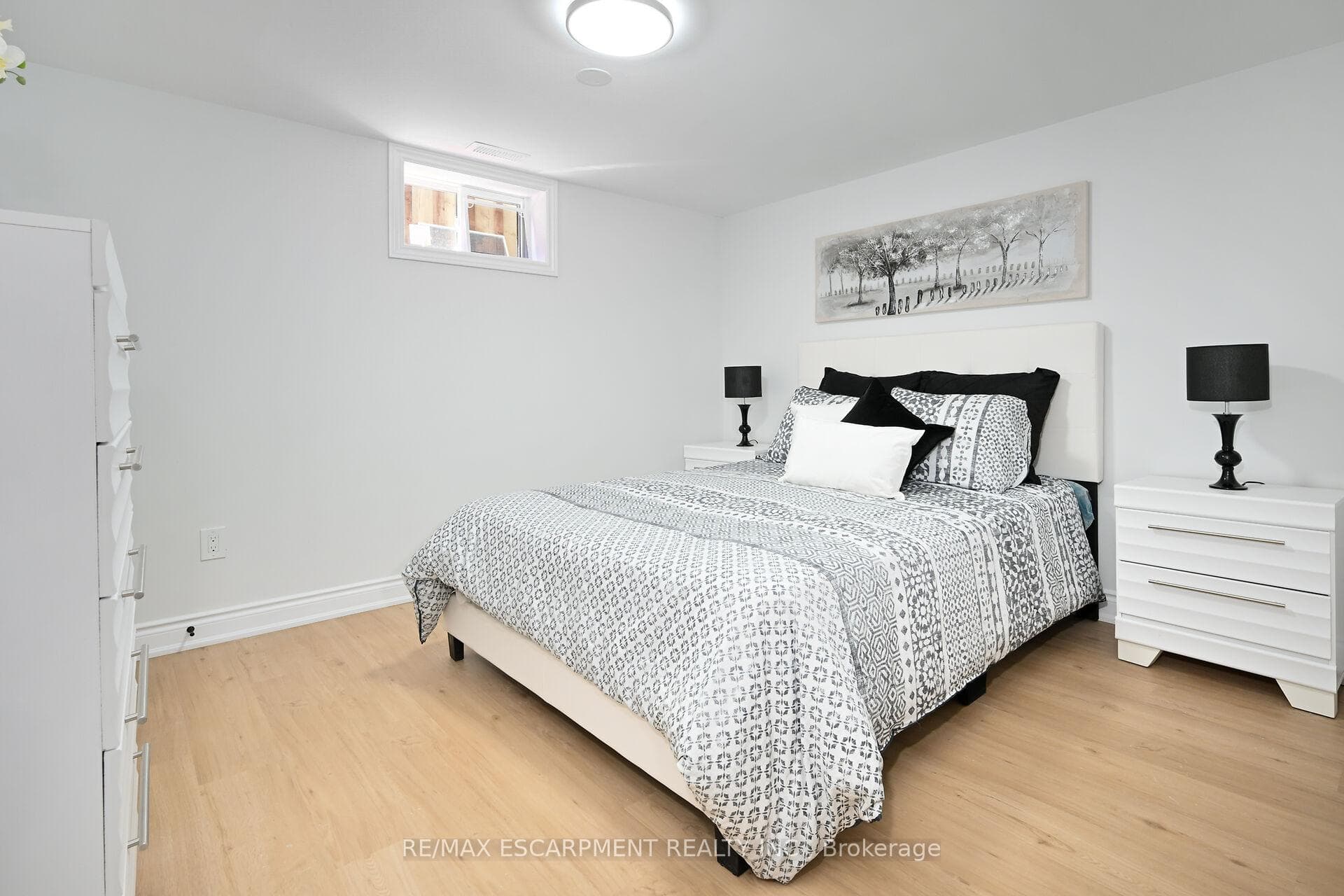 4 Passmore Street photo 27