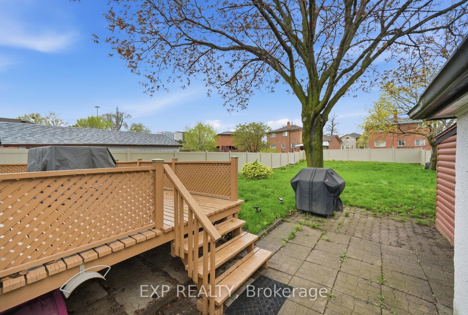 355 Culford Road photo 23